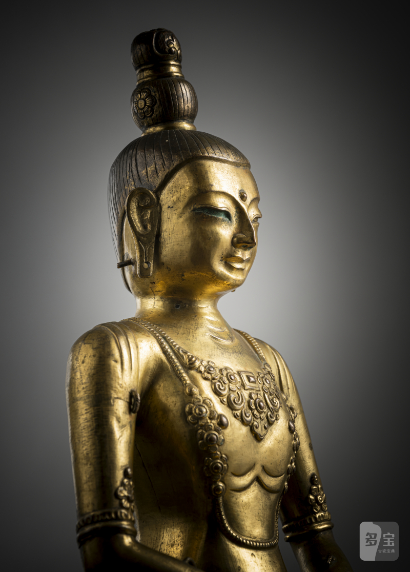 A gilt-repoussé figure of Amitayus - 图3